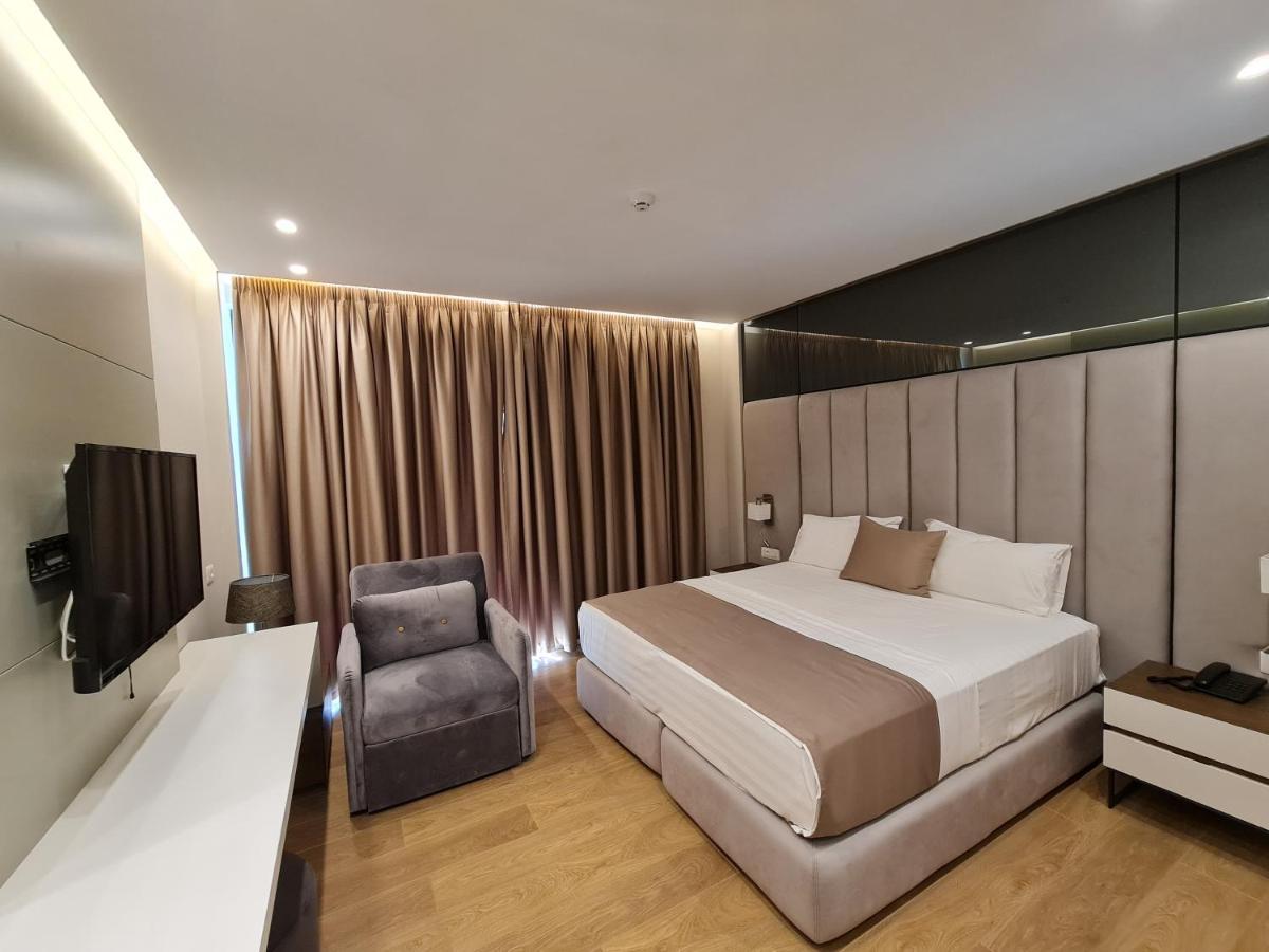 Hotel Aross Kanine Екстериор снимка
