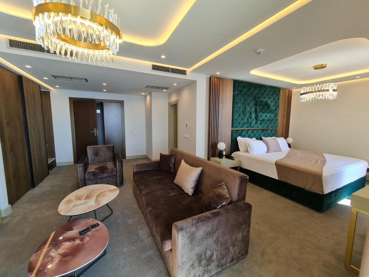 Hotel Aross Kanine Екстериор снимка