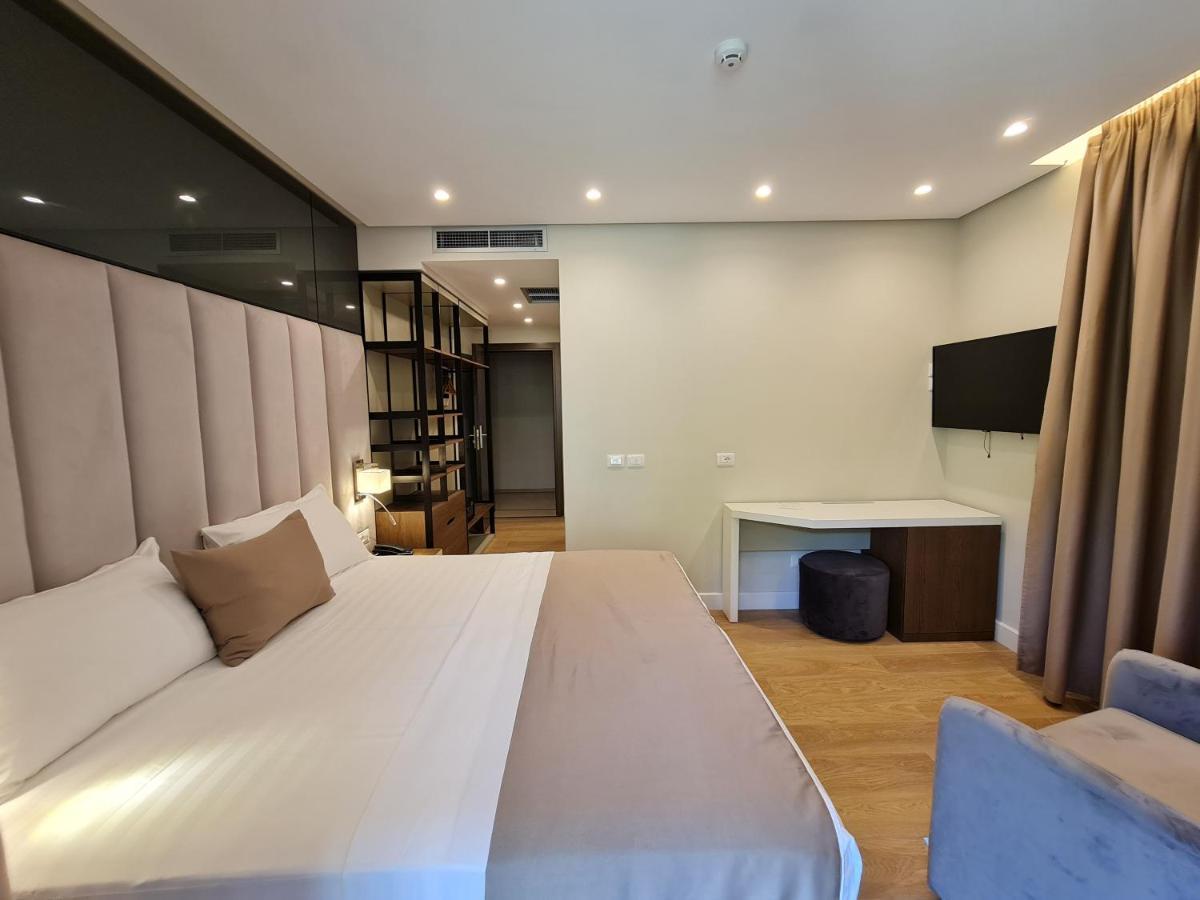 Hotel Aross Kanine Екстериор снимка